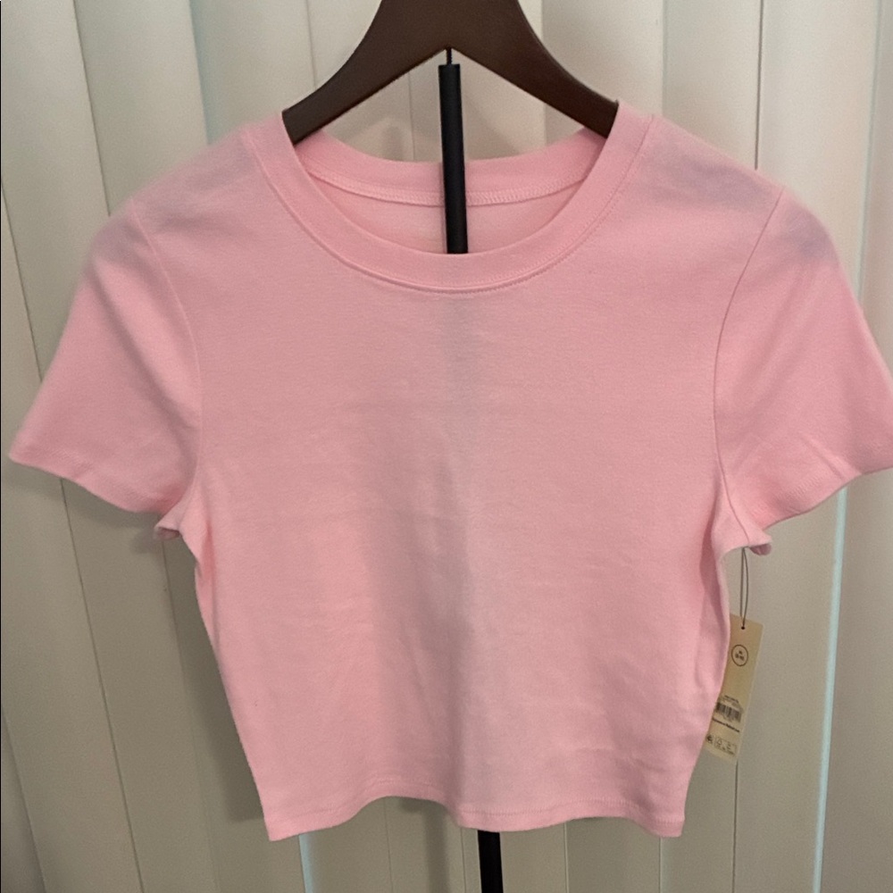No Boundaries Pink Crop Crew Tee.